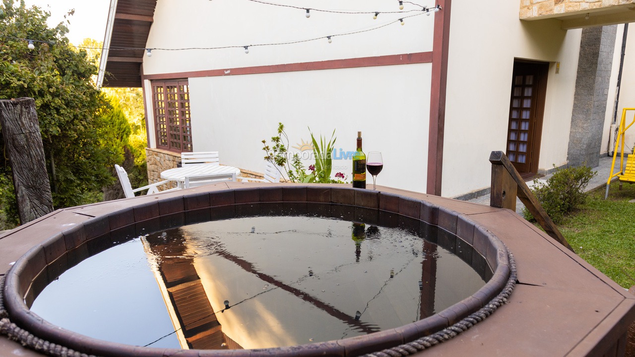 Casa para alquiler de vacaciones em Campos do Jordão (Vila Inglesa)