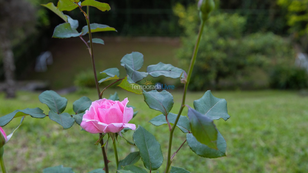 Casa para alquiler de vacaciones em Campos do Jordão (Vila Inglesa)