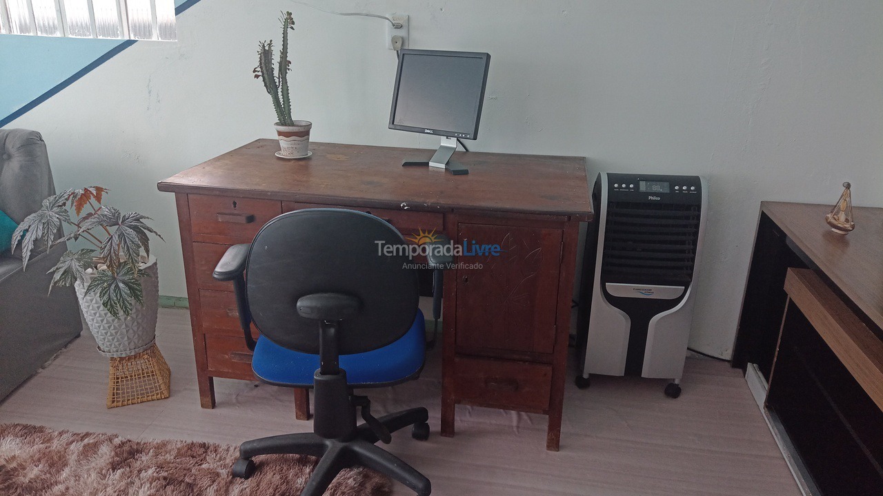 Casa para aluguel de temporada em Piraquara (Jardim Santa Monica)