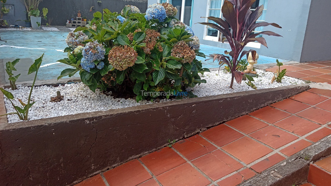 Casa para aluguel de temporada em Piraquara (Jardim Santa Monica)