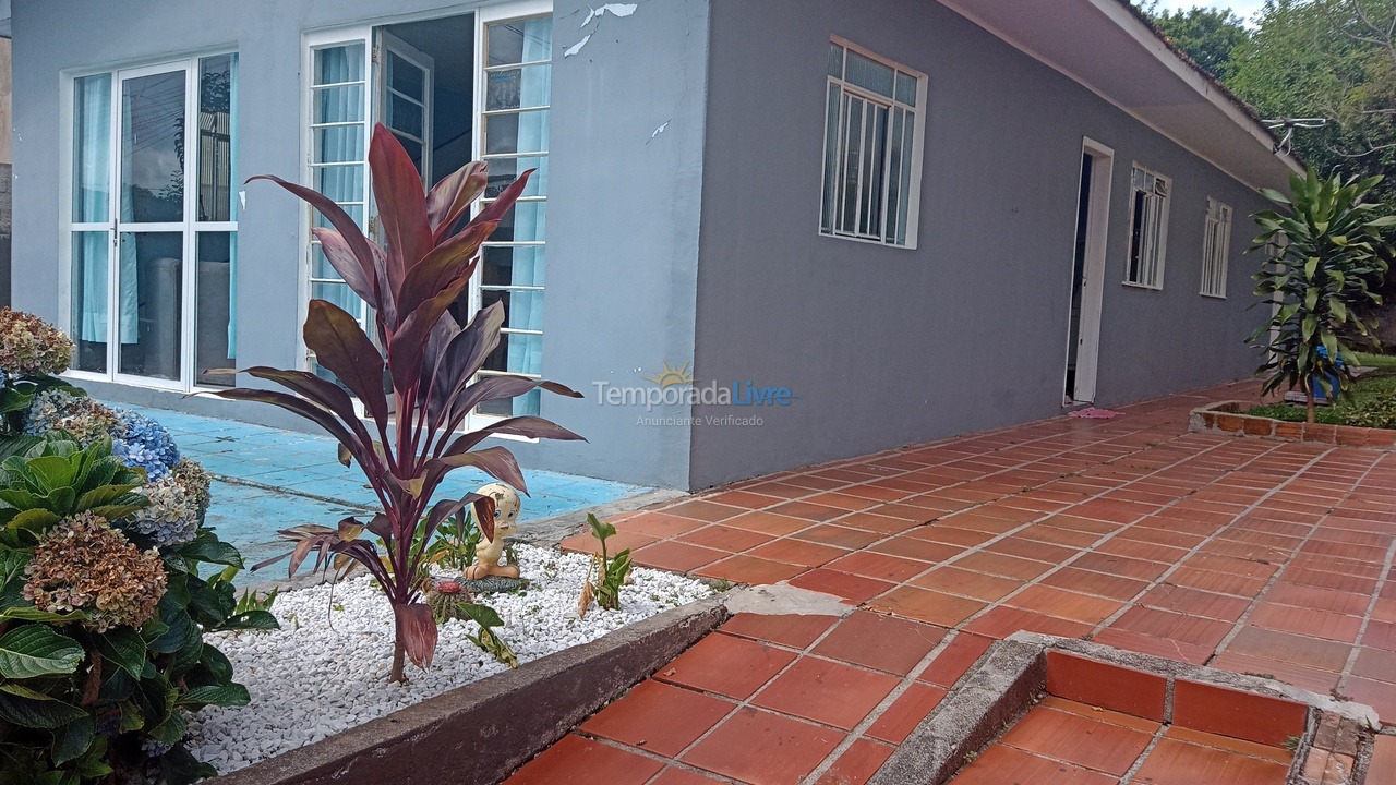 Casa para aluguel de temporada em Piraquara (Jardim Santa Monica)