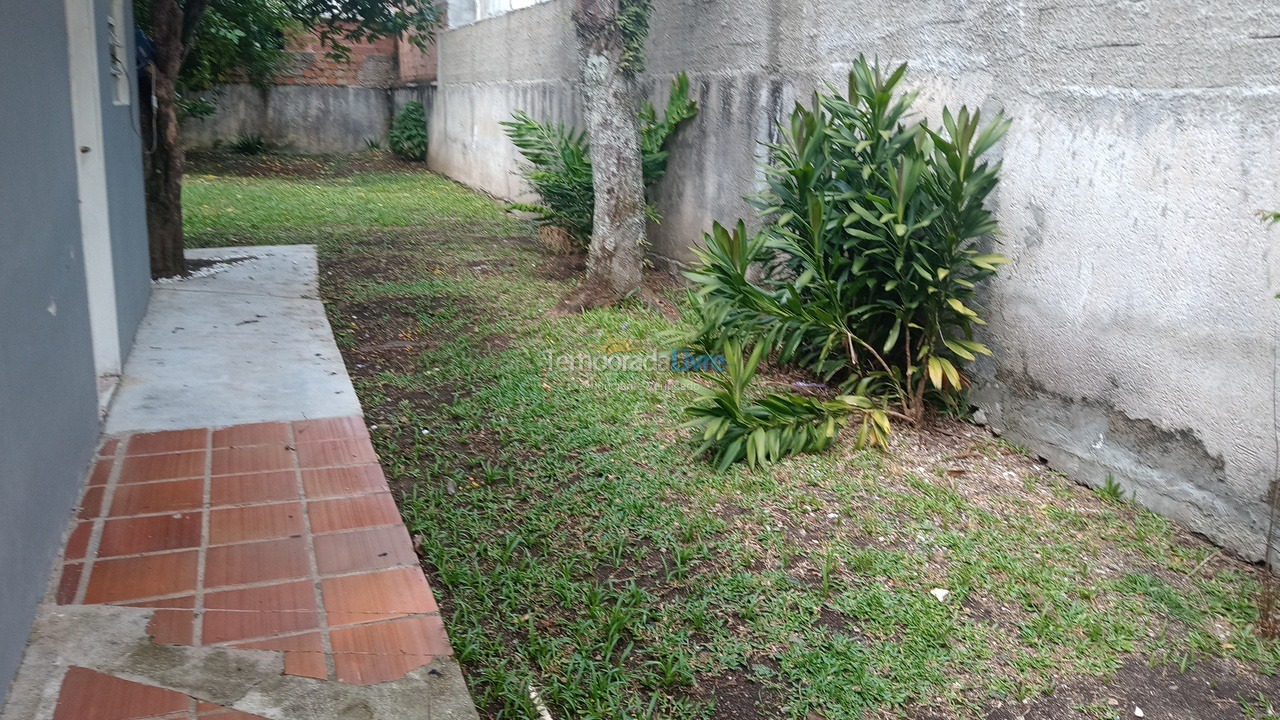 Casa para aluguel de temporada em Piraquara (Jardim Santa Monica)