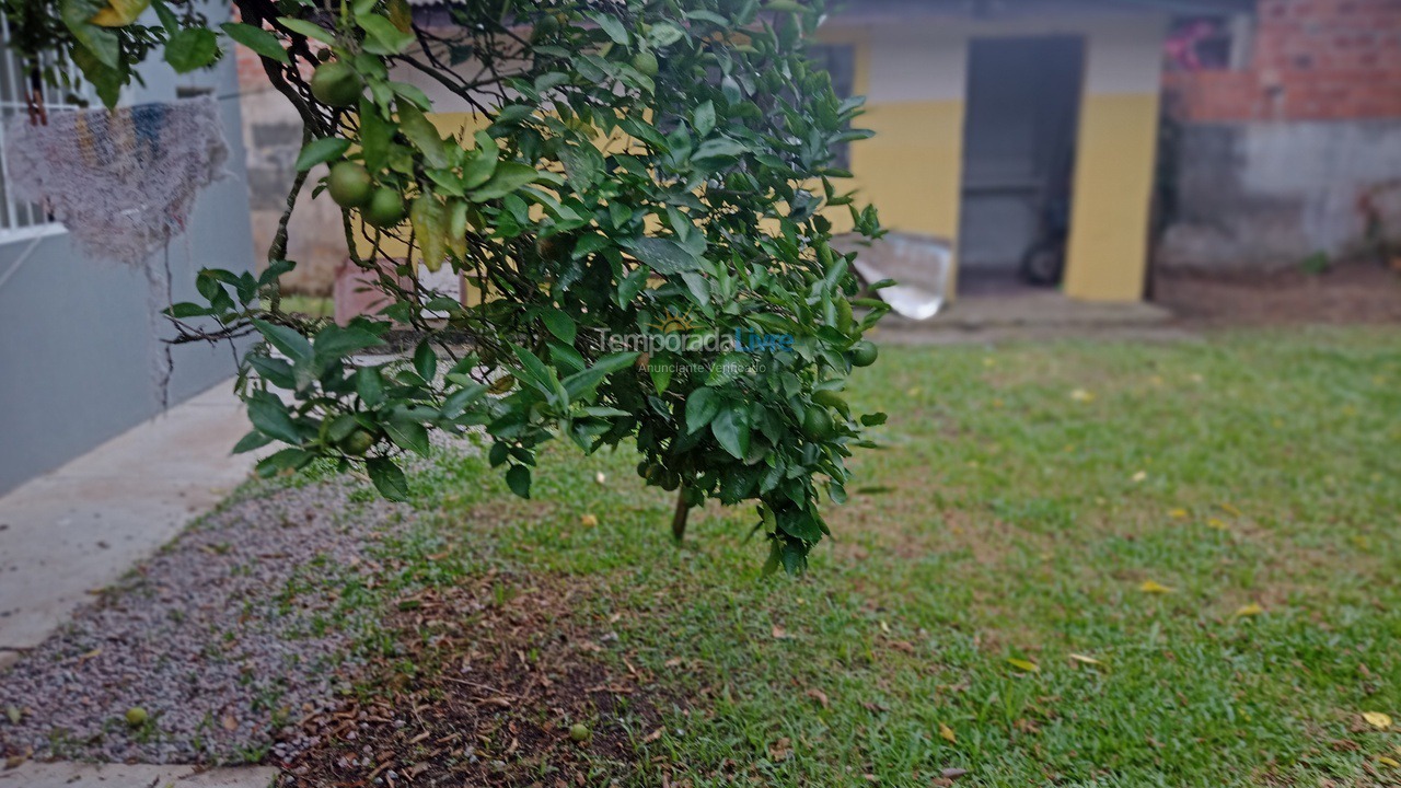 Casa para aluguel de temporada em Piraquara (Jardim Santa Monica)
