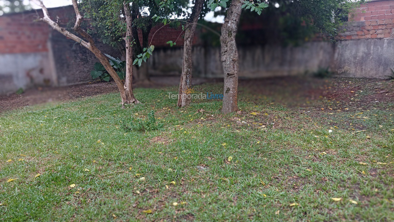 Casa para aluguel de temporada em Piraquara (Jardim Santa Monica)