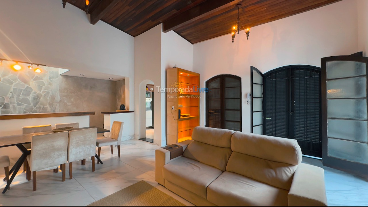 Casa para aluguel de temporada em Caraguatatuba (Martim de Sá)