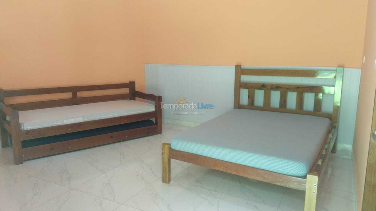 Casa para aluguel de temporada em Ubatuba (Praia das Toninhas)