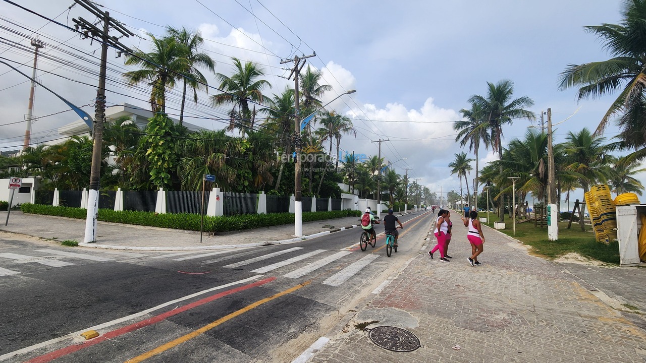 Casa para aluguel de temporada em Guarujá (Enseada)
