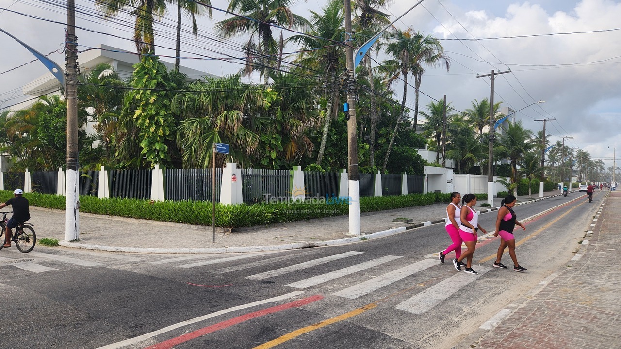 Casa para aluguel de temporada em Guarujá (Enseada)