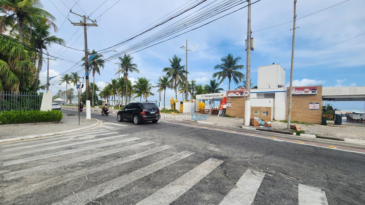 Casa para aluguel de temporada em Guarujá (Enseada)