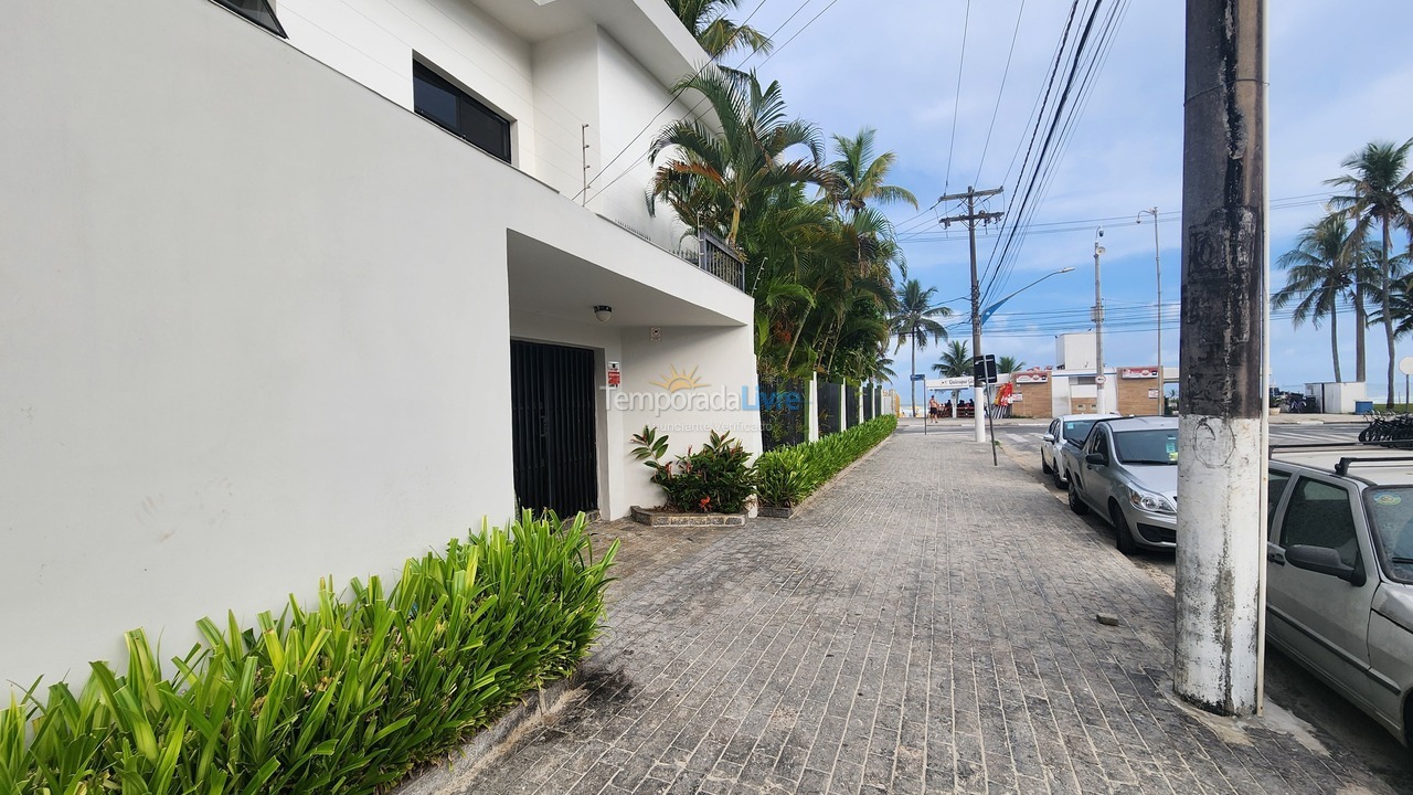 Casa para aluguel de temporada em Guarujá (Enseada)