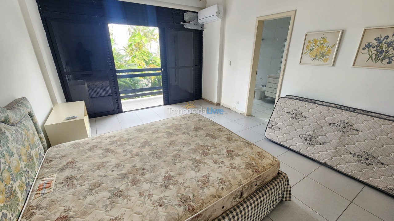 Casa para aluguel de temporada em Guarujá (Enseada)