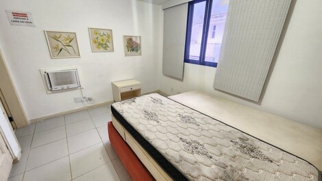 Feet in the sand – Mansion in Enseada Swimming pool and barbecue area 20 guests