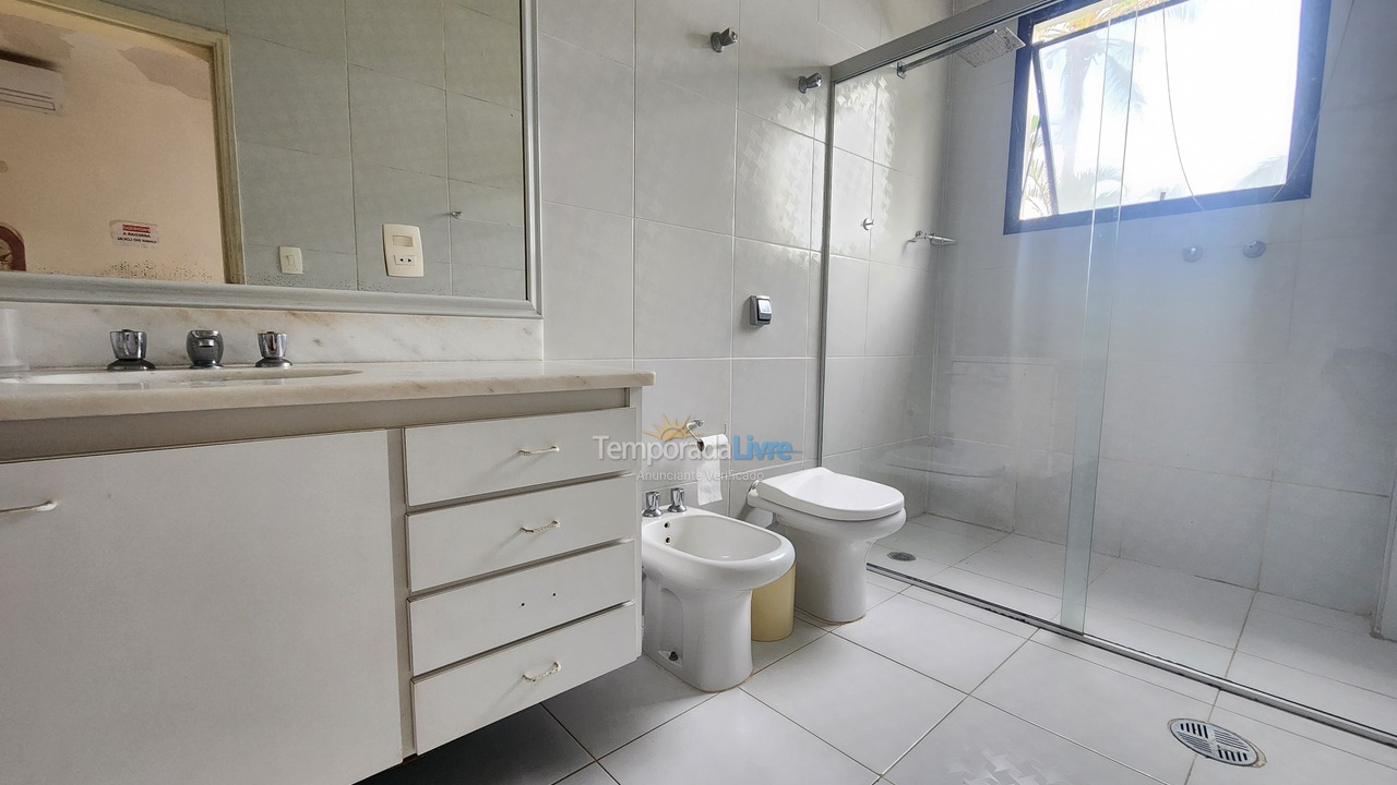 Casa para aluguel de temporada em Guarujá (Enseada)