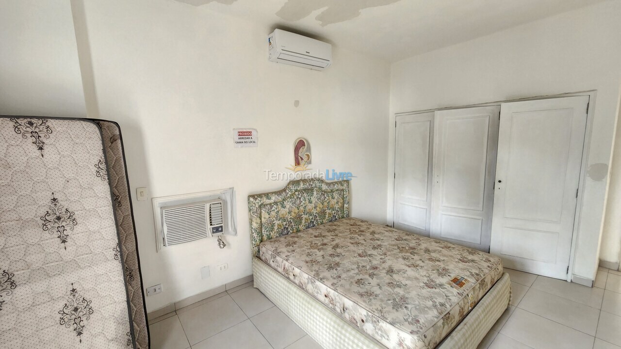 Casa para aluguel de temporada em Guarujá (Enseada)