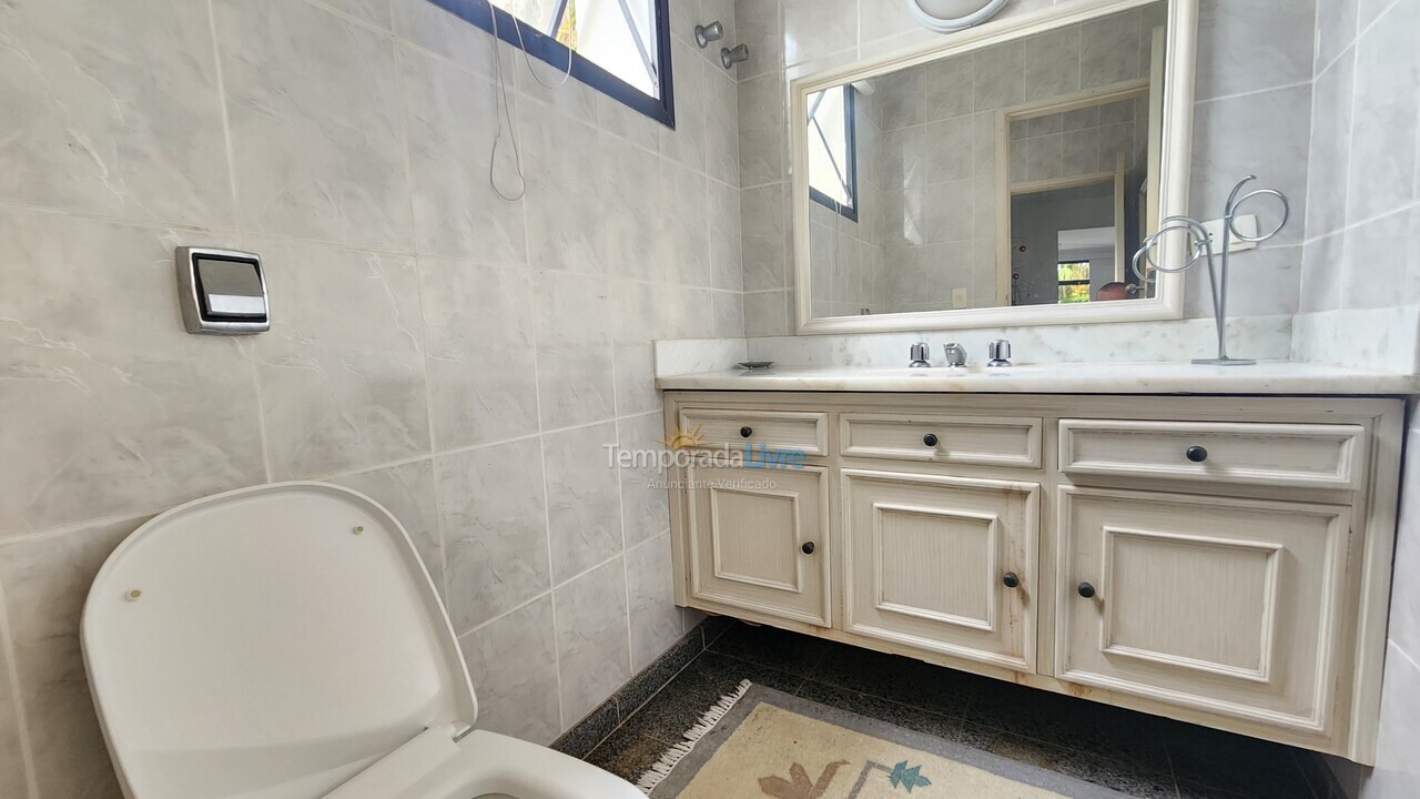 Casa para aluguel de temporada em Guarujá (Enseada)