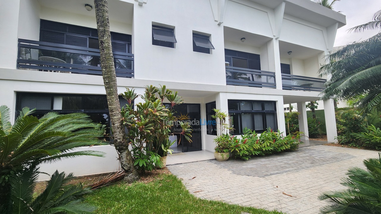 Casa para aluguel de temporada em Guarujá (Enseada)