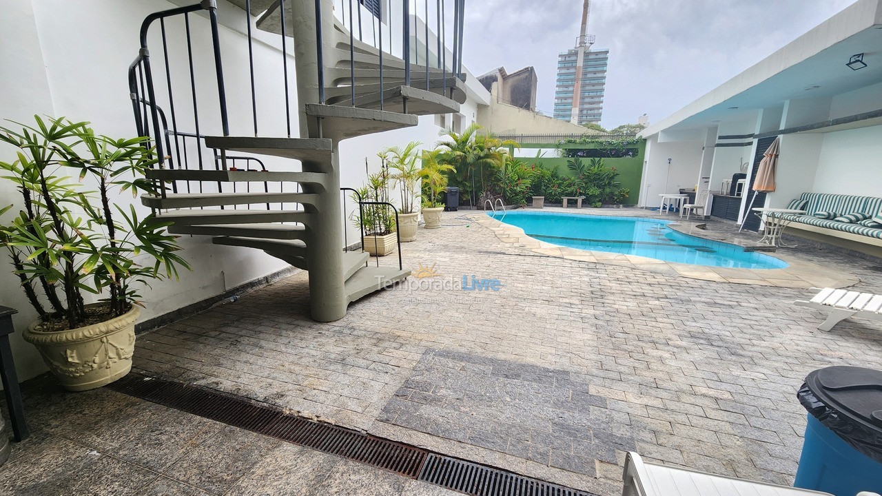 Casa para aluguel de temporada em Guarujá (Enseada)