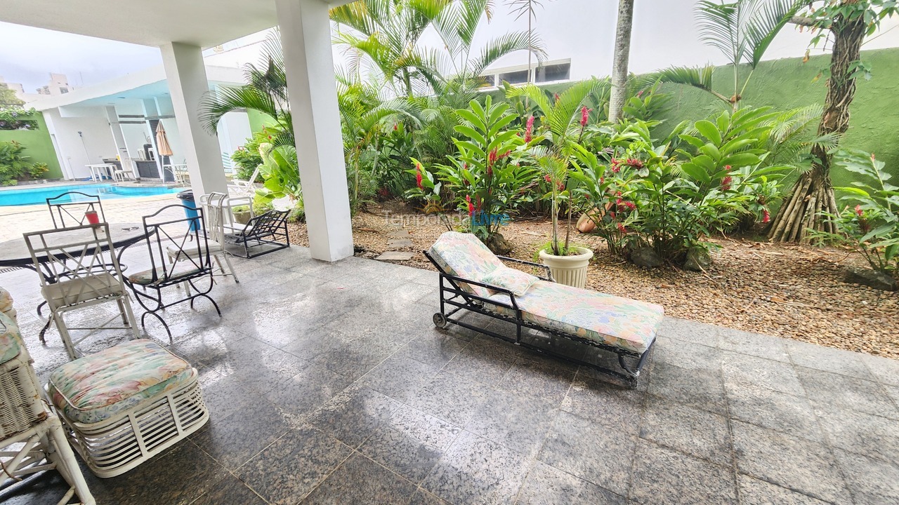 Casa para aluguel de temporada em Guarujá (Enseada)