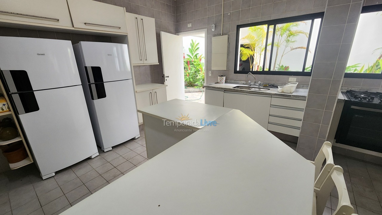 Casa para aluguel de temporada em Guarujá (Enseada)