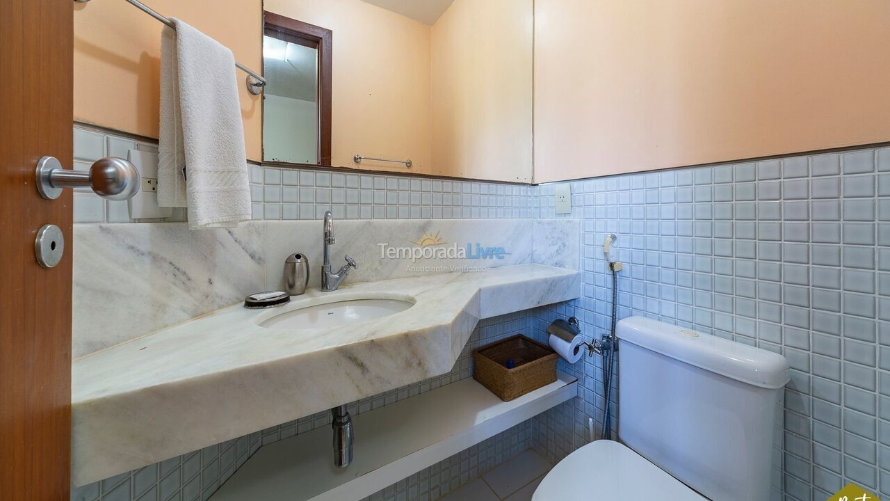 Apartamento para aluguel de temporada em Mata de São João (Imbassaí)