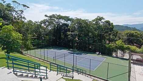 CASA DENTRO DE CONDOMINIO - PLAYA CAMBURI