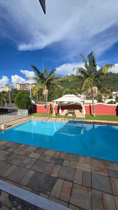 Casa para aluguel de temporada em águas de Lindóia (Centro)