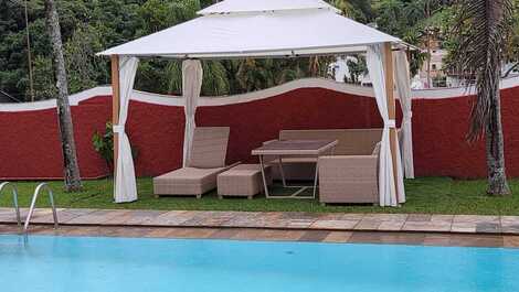 Refúgio aconchegante no centro de Águas de Lindóia