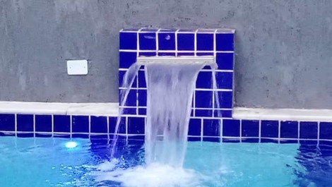Jacuzzi aquecida, piscina, cineminha, wi-fi, churrasqueira (Itanhaém)