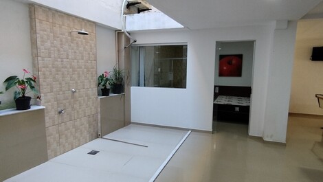 Cód.D003-Casa 4 suítes c/ar, 15 pessoas, piscina hidromassagem, Centro