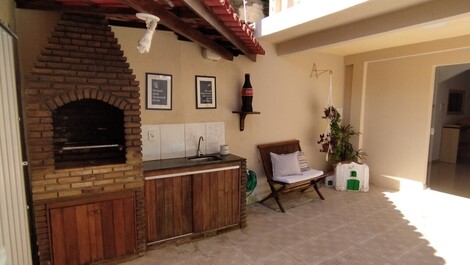 Cód.D003-Casa 4 suítes c/ar, 15 pessoas, piscina hidromassagem, Centro