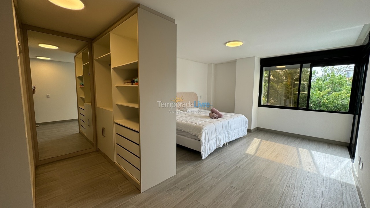 Casa para alquiler de vacaciones em Florianopolis (Jurerê Internacional)