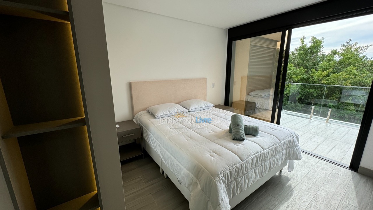 Casa para alquiler de vacaciones em Florianopolis (Jurerê Internacional)