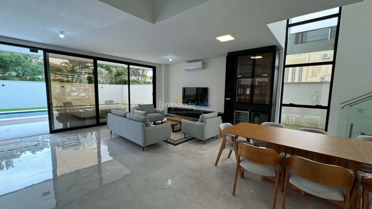 Casa para alquiler de vacaciones em Florianopolis (Jurerê Internacional)