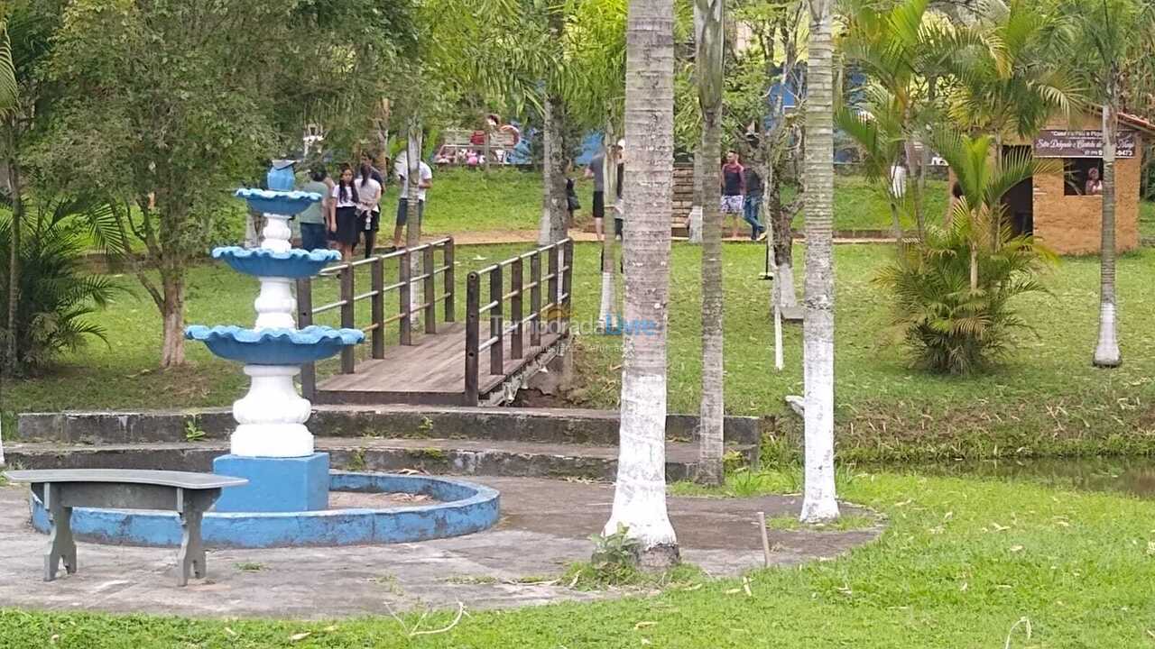 Chácara / sítio para aluguel de temporada em Mogi das Cruzes (Biritiba Ussu)