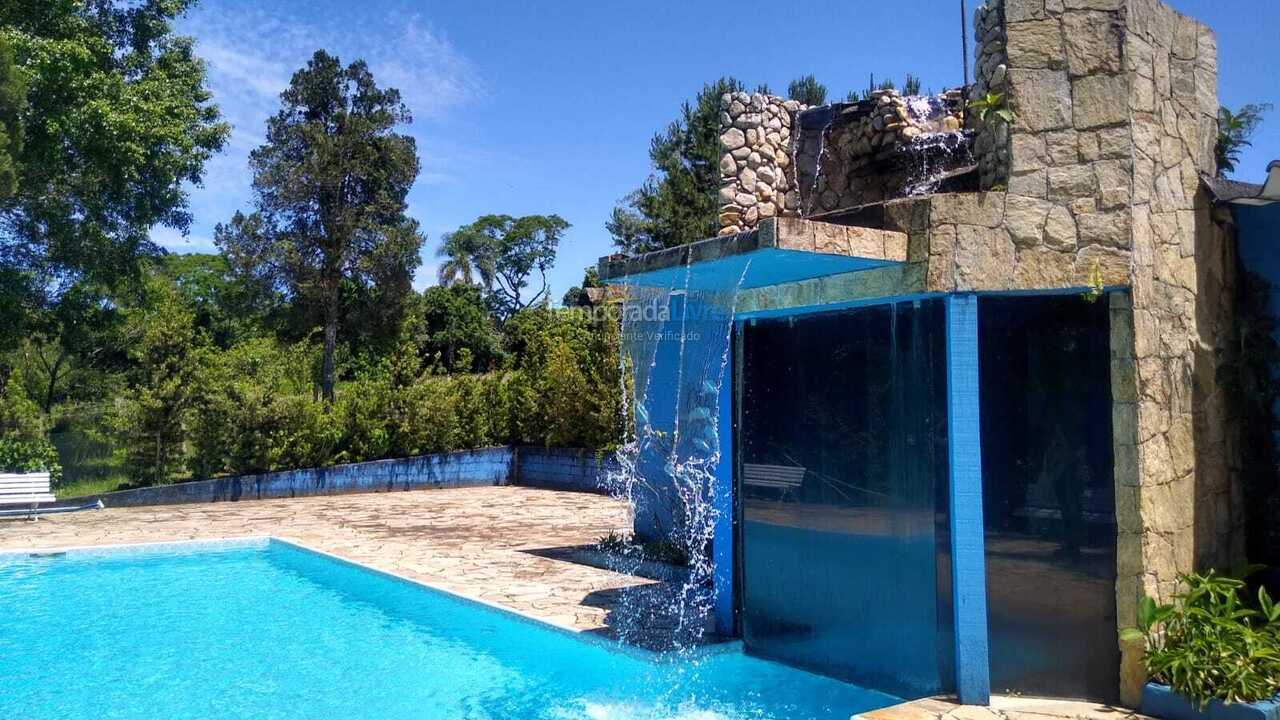 Chácara / sítio para aluguel de temporada em Mogi das Cruzes (Biritiba Ussu)