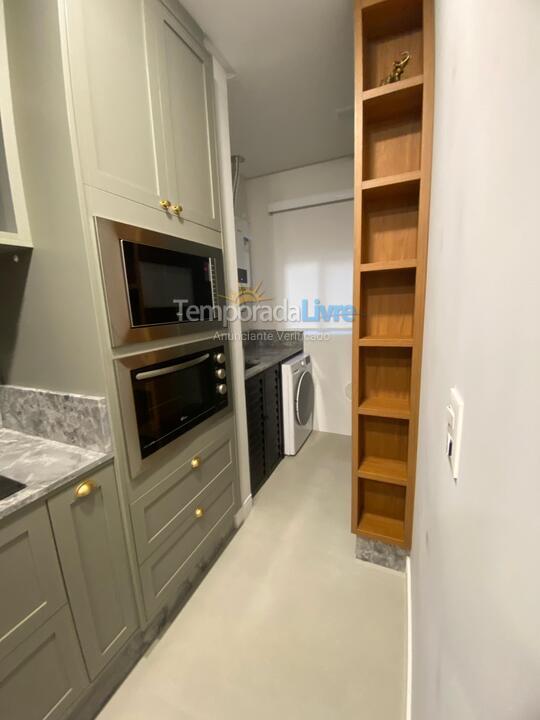 Apartamento para aluguel de temporada em Bombinhas (Canto Grande)