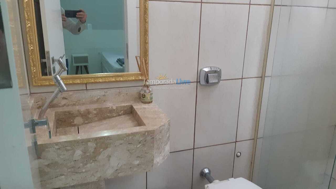 Apartamento para alquiler de vacaciones em Itapema (Meia Praia)