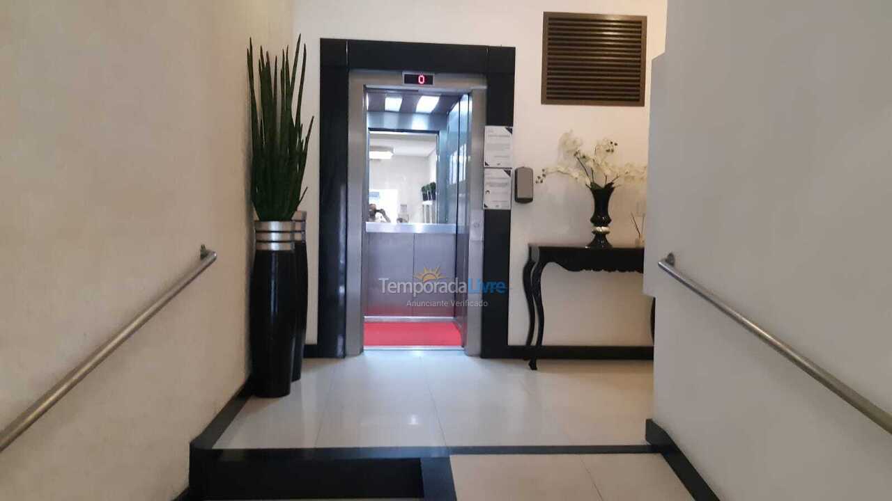 Apartamento para alquiler de vacaciones em Itapema (Meia Praia)