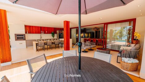 Casa Prime Pé na Areia em Guarajuba-BA