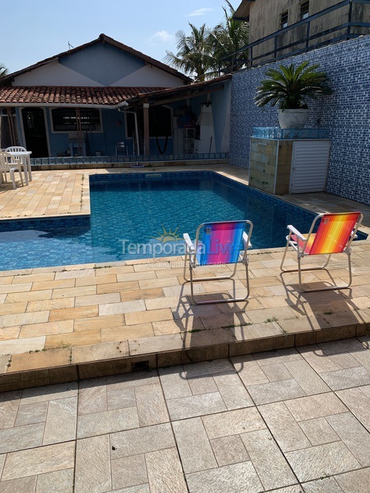 Casa para alquiler de vacaciones em Itanhaém (Jardim Suarão)