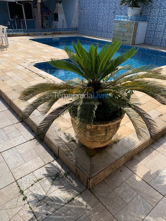 Casa para alquiler de vacaciones em Itanhaém (Jardim Suarão)