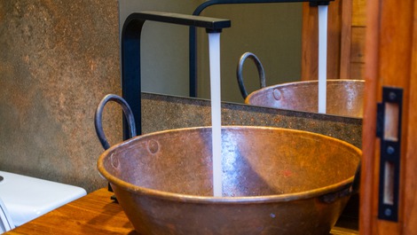 Cedro House, 80 metros do parque, do lado!