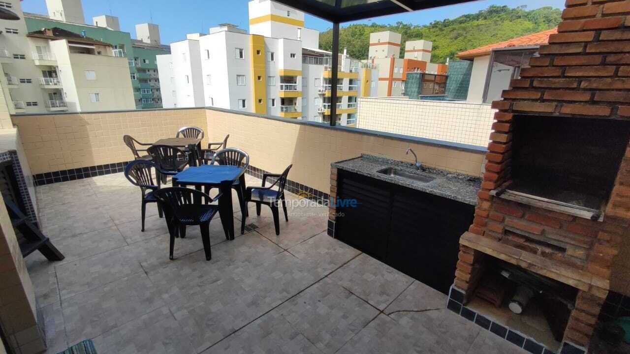 Apartamento para aluguel de temporada em Ubatuba (Praia Grande)