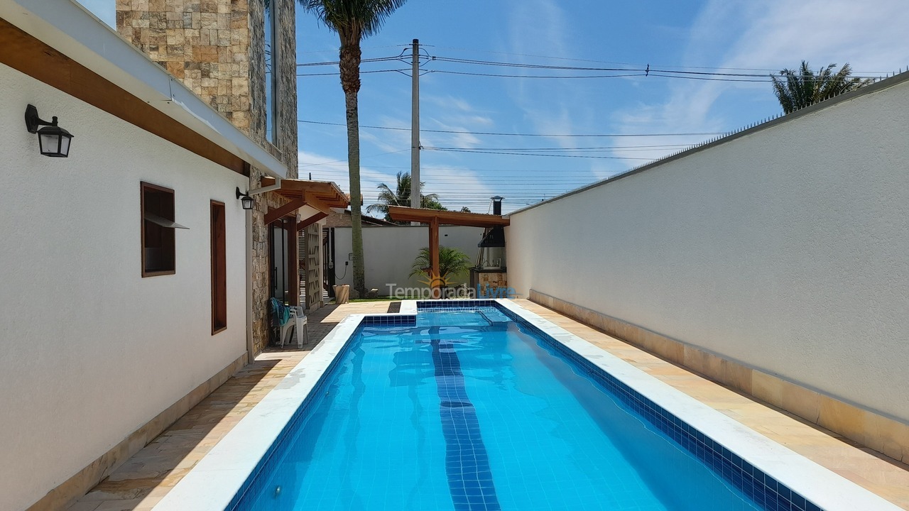 Casa para aluguel de temporada em Caraguatatuba (Indaiá)