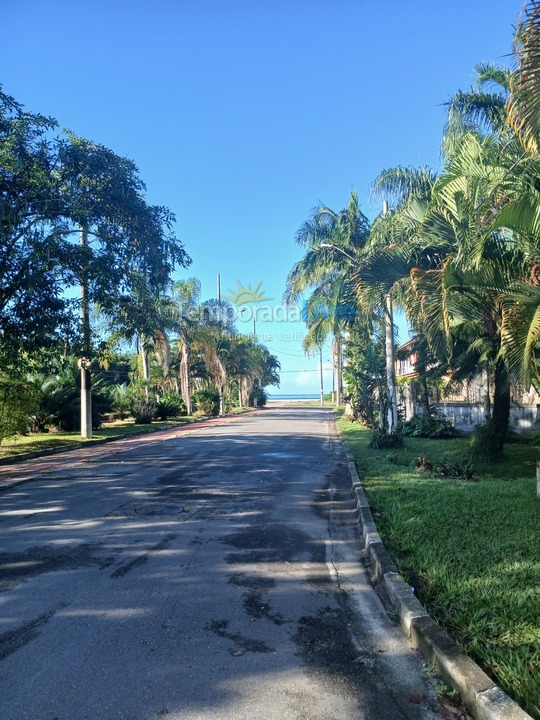 Apartment for vacation rental in Bertioga (Praia do Indaiá)