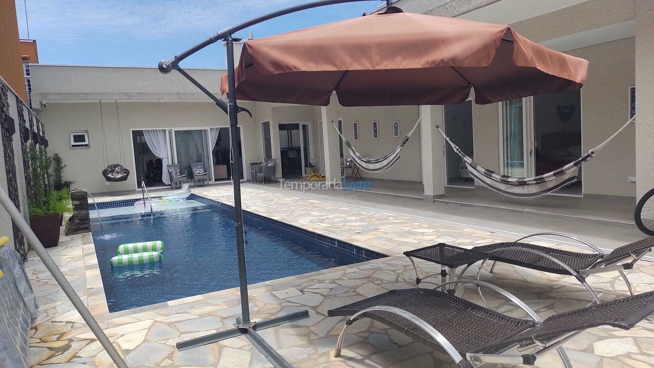 House for vacation rental in Matinhos (Caiobá)