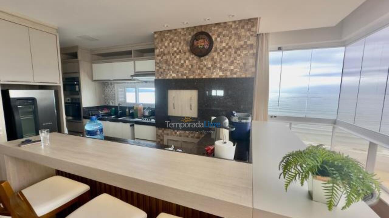 Apartment for vacation rental in Itapema (Meia Praia)