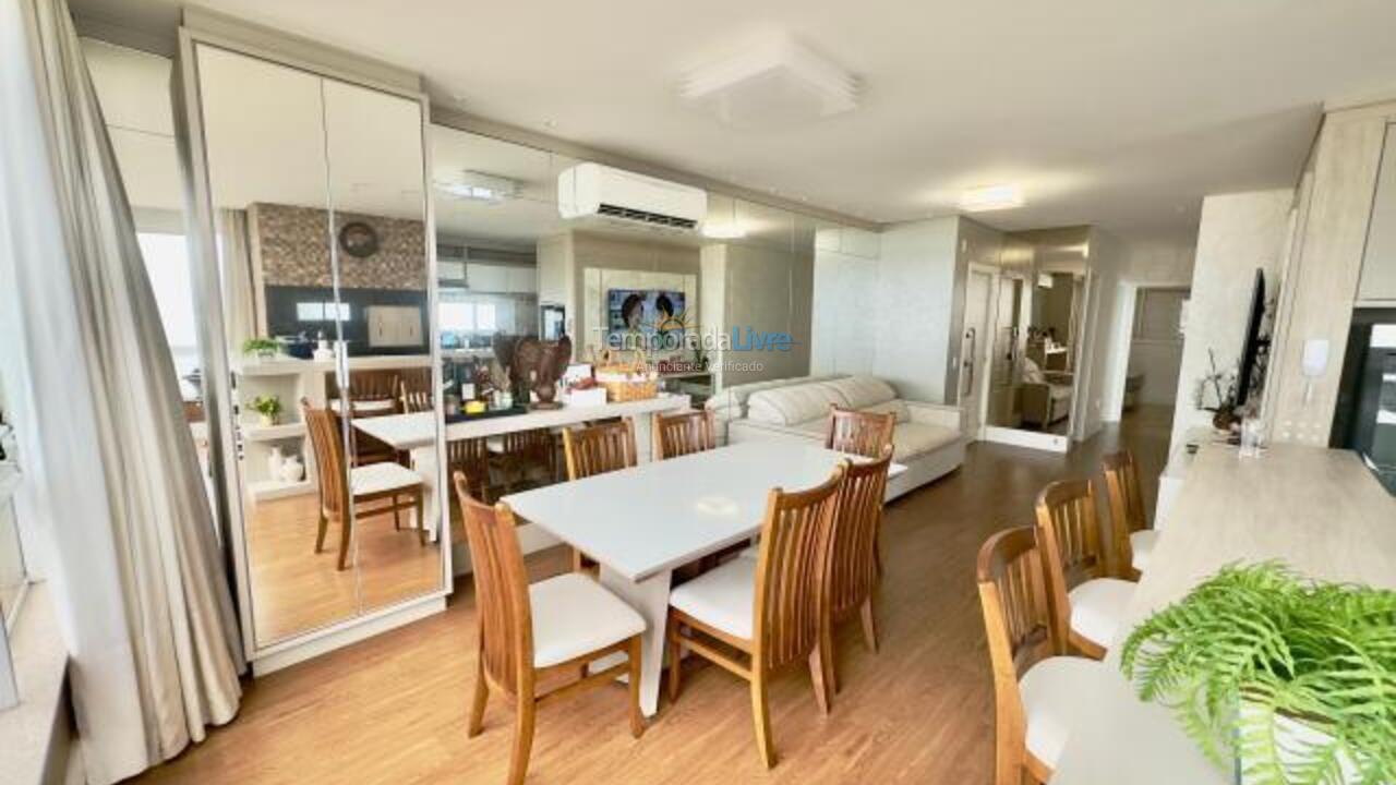 Apartment for vacation rental in Itapema (Meia Praia)