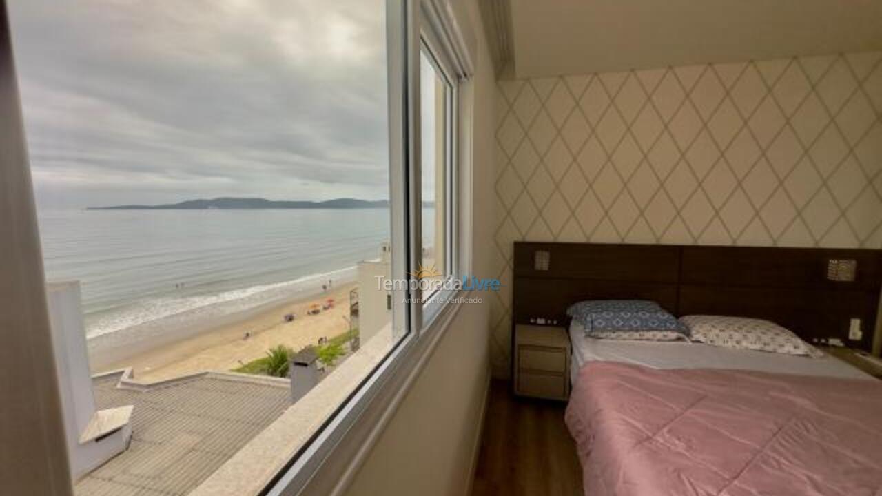 Apartment for vacation rental in Itapema (Meia Praia)