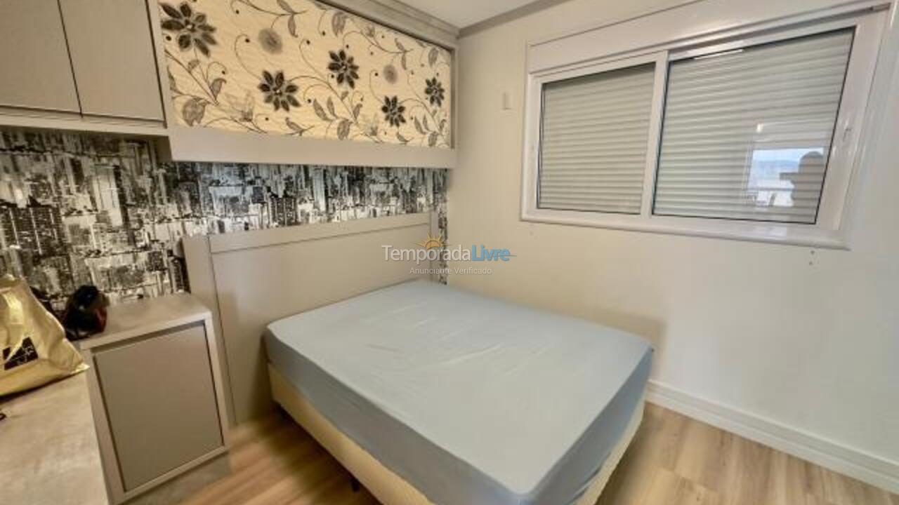 Apartment for vacation rental in Itapema (Meia Praia)